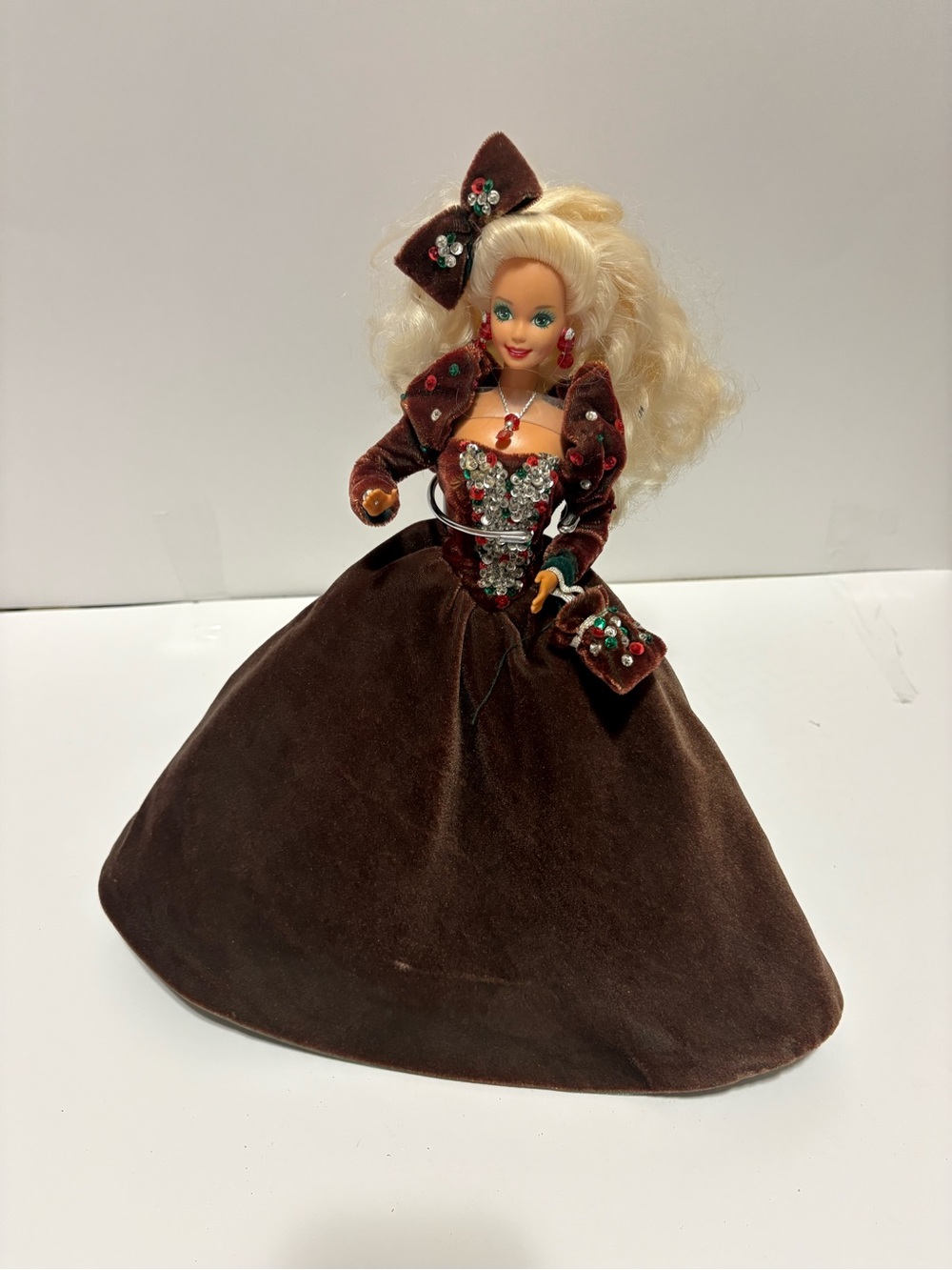 1991 Special Edition Holiday Barbie - brown gown